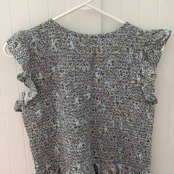 NWT Ann Taylor L Smocked Shirt Floral Gathered Blue fitted New Large - Picture 6 of 7